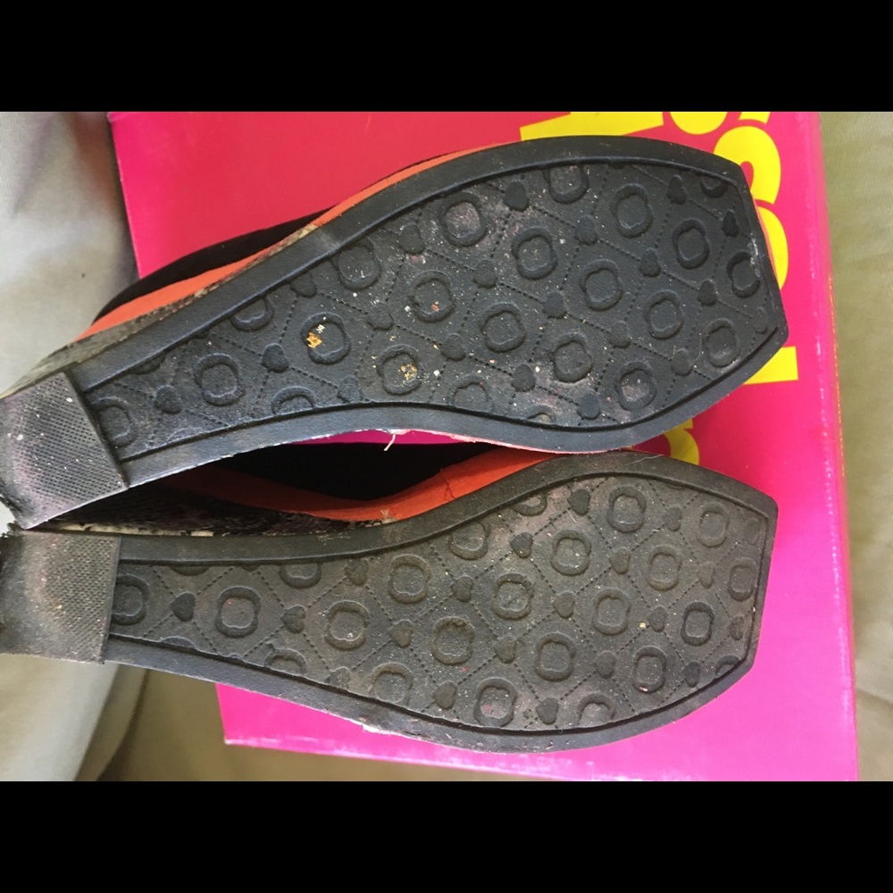 Shoe - Picture 5 of 6